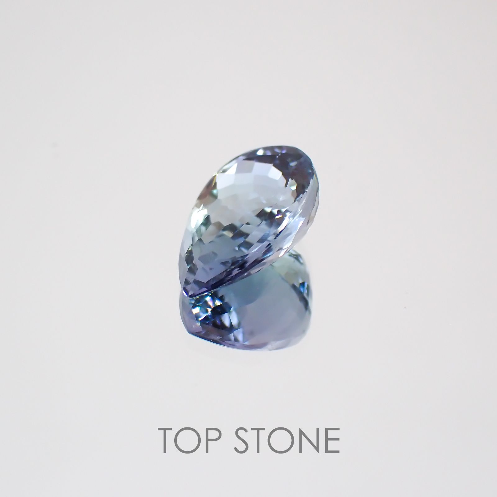 バイカラータンザナイト(宝石名ゾイサイト) タンザニア産 2.507ct ソ付(彩珠)[210410411]11×7.4mm前後