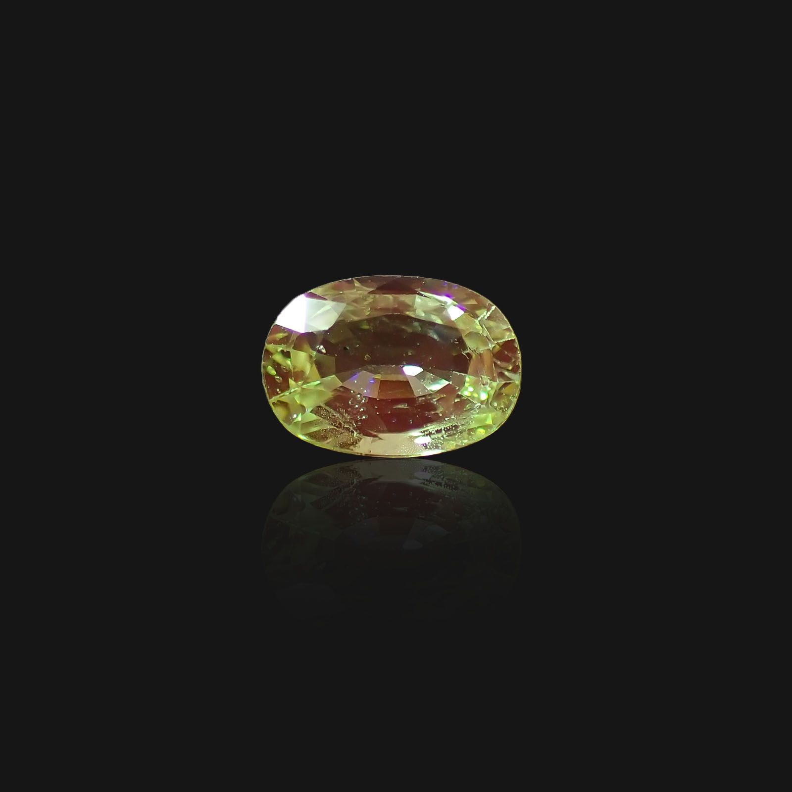 ミントガーネット(宝石名グリーン グロッシュラー・ガーネット)タンザニア・メレラニ鉱山産 1.22ct 識別済[230622486]7.8x5.6mm前後