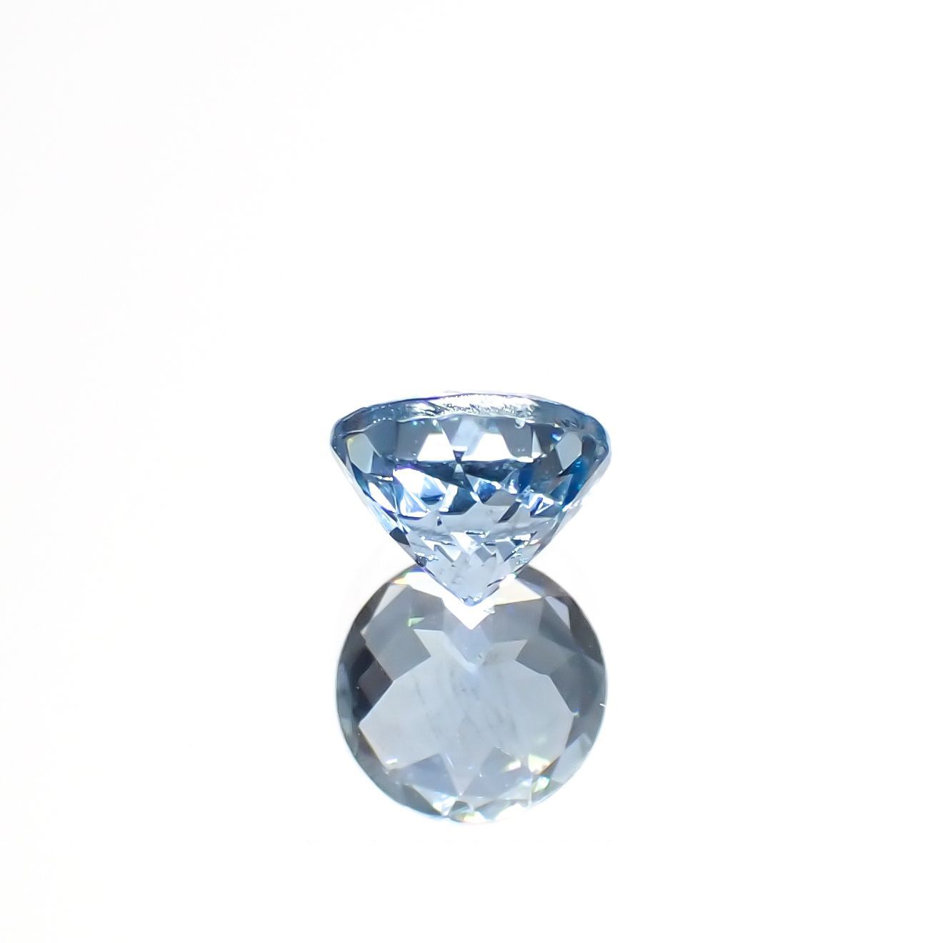 アクアマリン(宝石名アクアマリン)モザンビーク産 0.48ct 識別済[220817391]5.1x5mm前後
