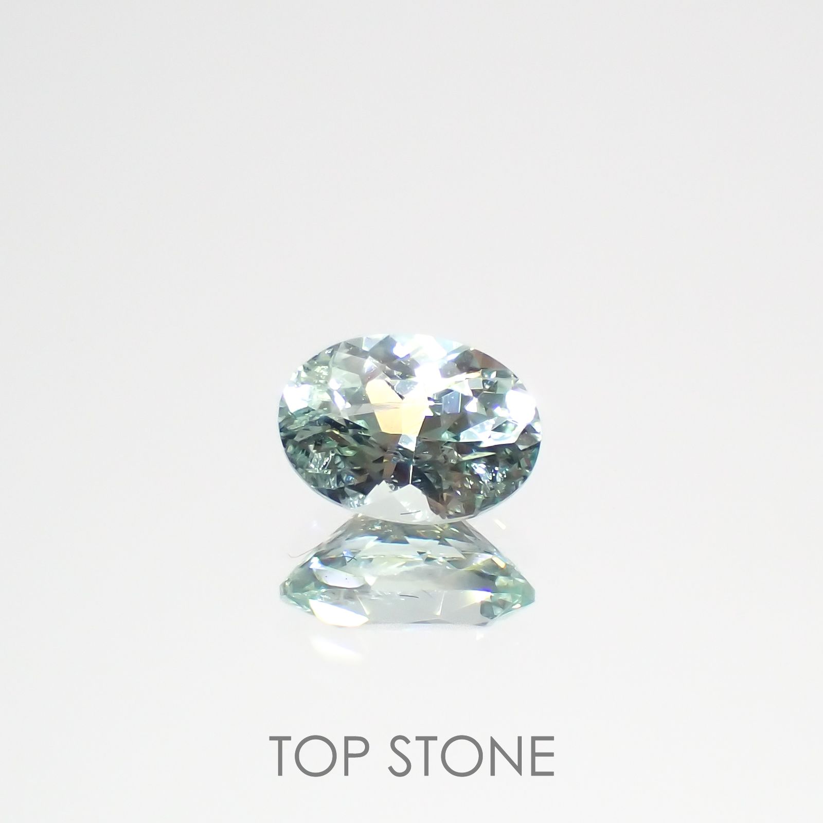 ミントベリル  ブラジル産 0.36ct[220616678]5.6x3.9mm前後