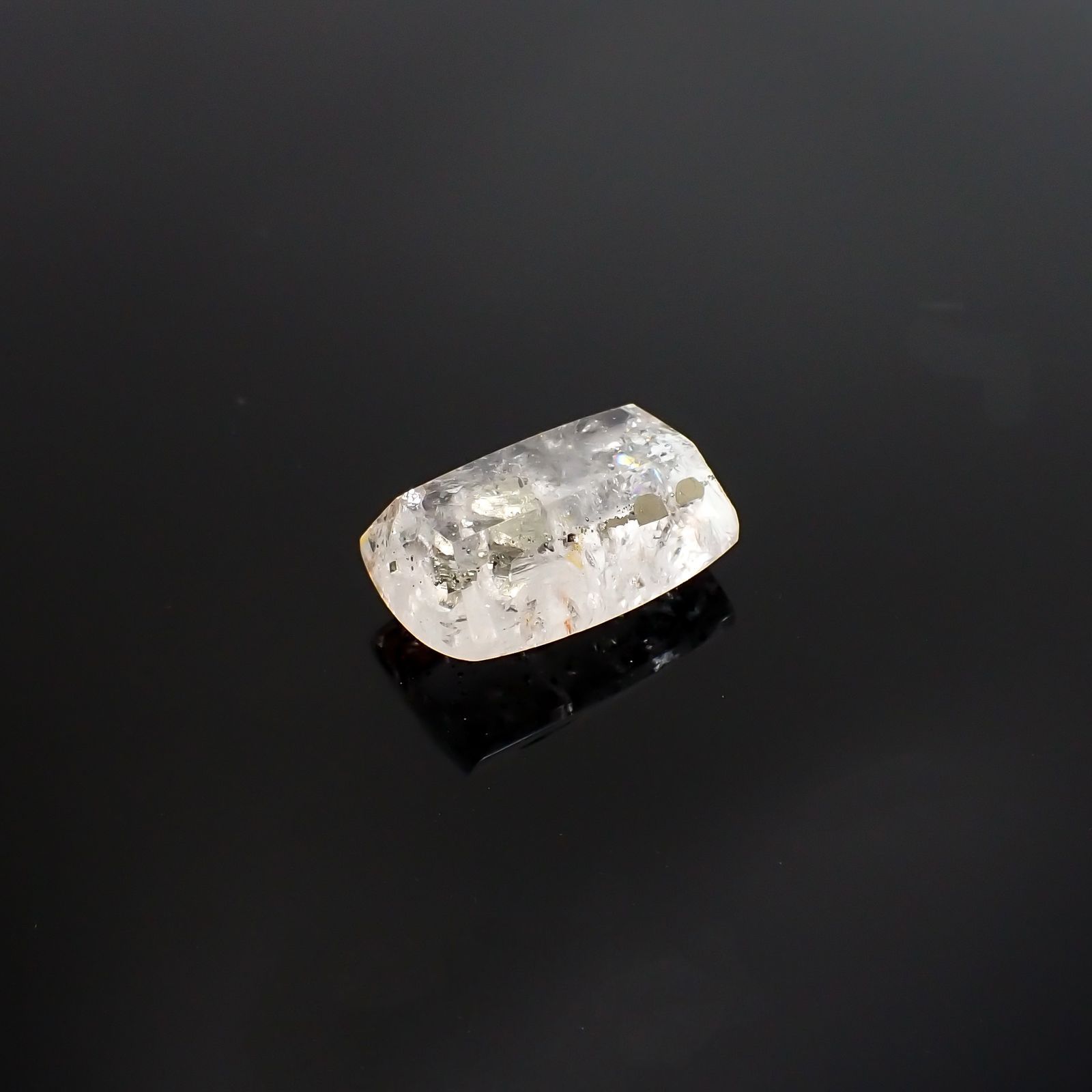 パイライトインクォーツ ブラジル産 16.70ct[220515773]18.6x12.7mm前後