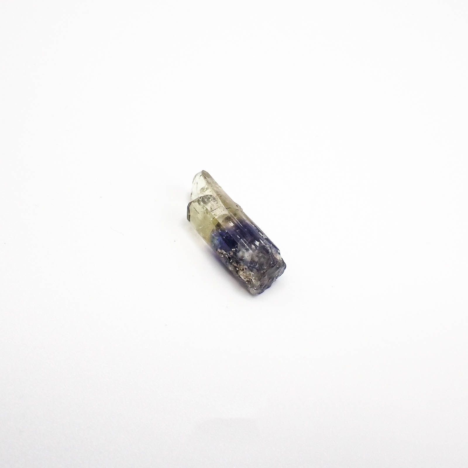 バイカラータンザナイト 原石(宝石名バイカラー・ゾイサイト)タンザニア産 12.250ct ソ付(彩珠)[231023844]22.8x8.3mm前後