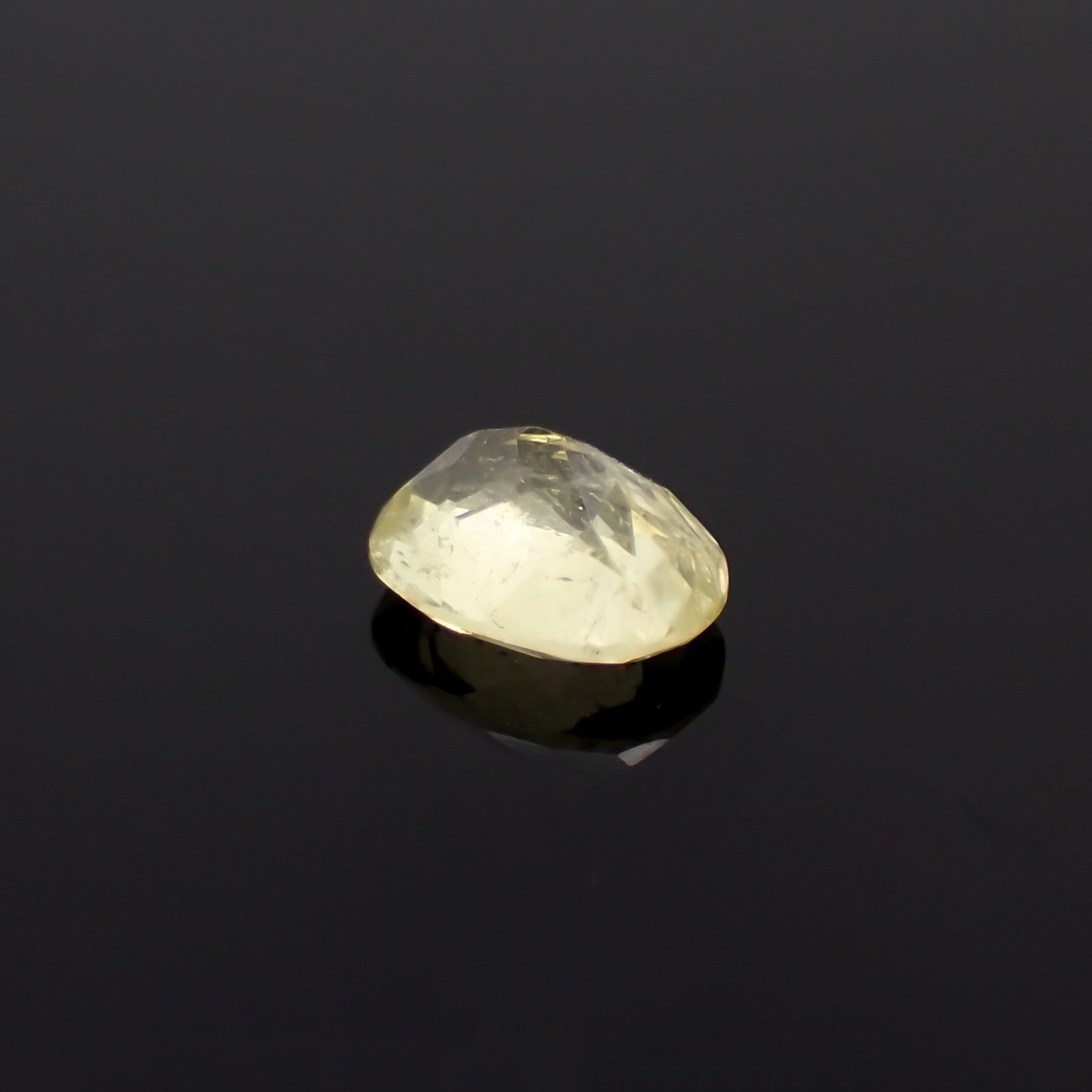 ブラジリアナイト(宝石名ブラジリアナイト)ブラジル産 0.78ct 識別済[230220690]6.7x5.1mm前後