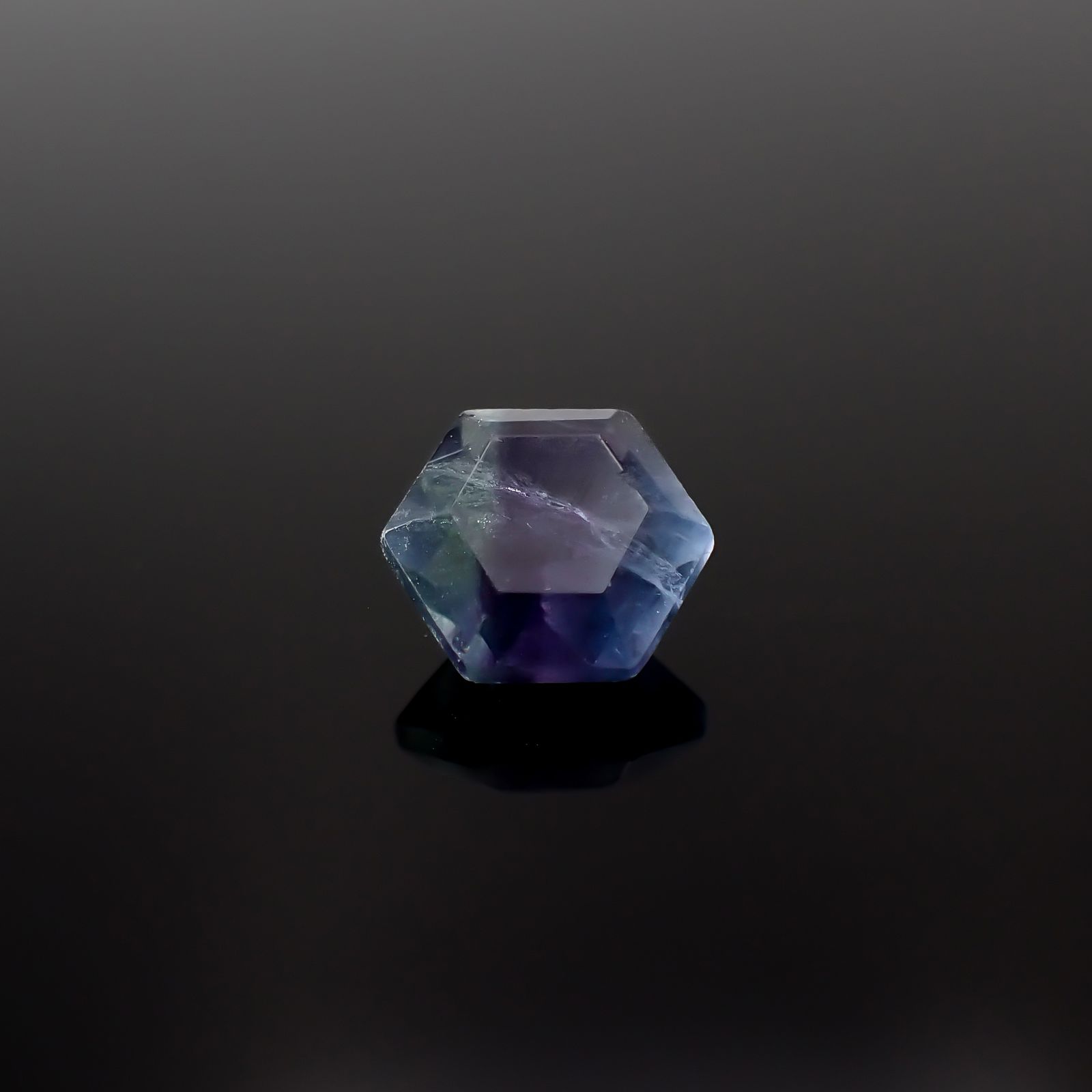 ◇ヘキサゴンカット◇パーティカラーフローライト フルオレッセンス 中国産 2.95ct[240628192]8.3x8.2mm前後