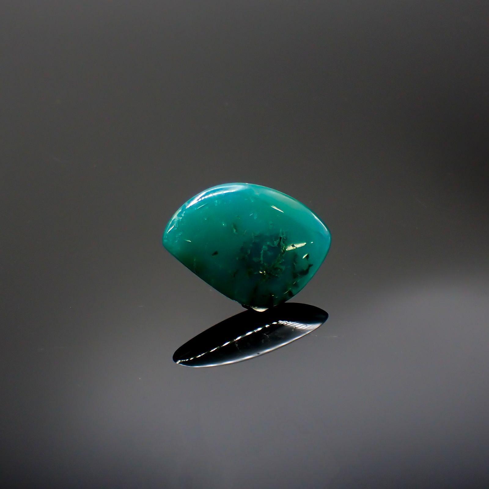 ◇フリーフォーム◇ジェムシリカ ペルー産 12.99ct[220717185]24.9x18.4mm前後