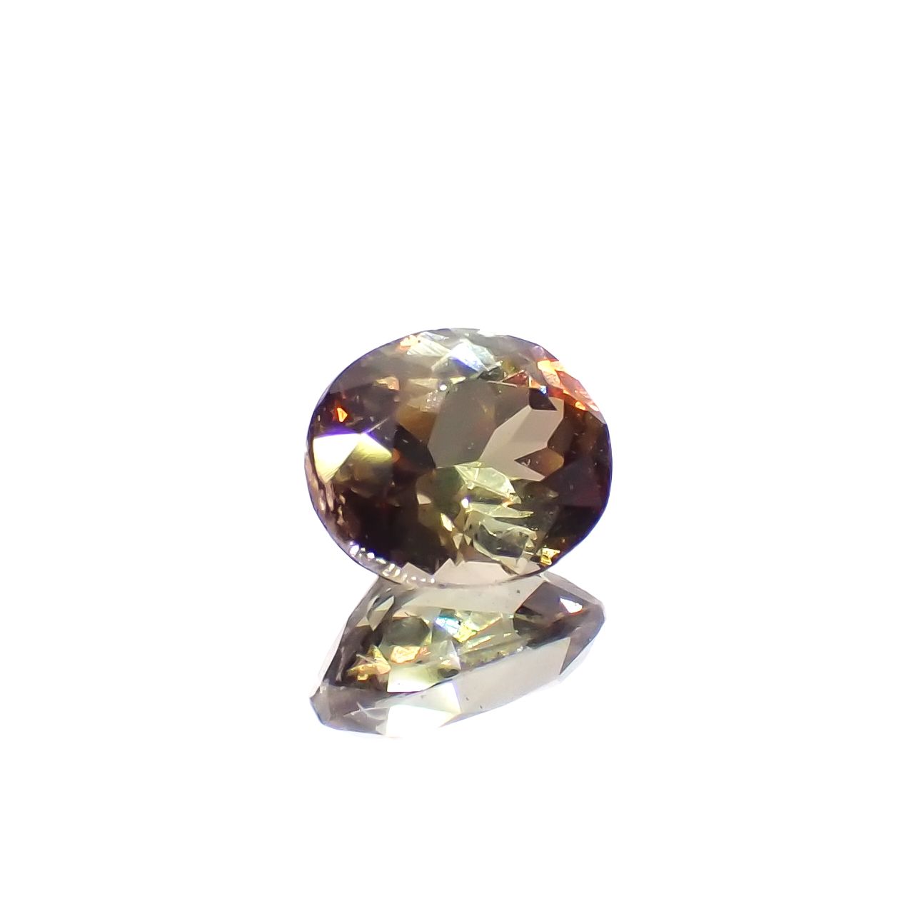 バイカラーアンダリュサイト スリランカ/マダガスカル産 0.68ct[230421596]6x5mm前後