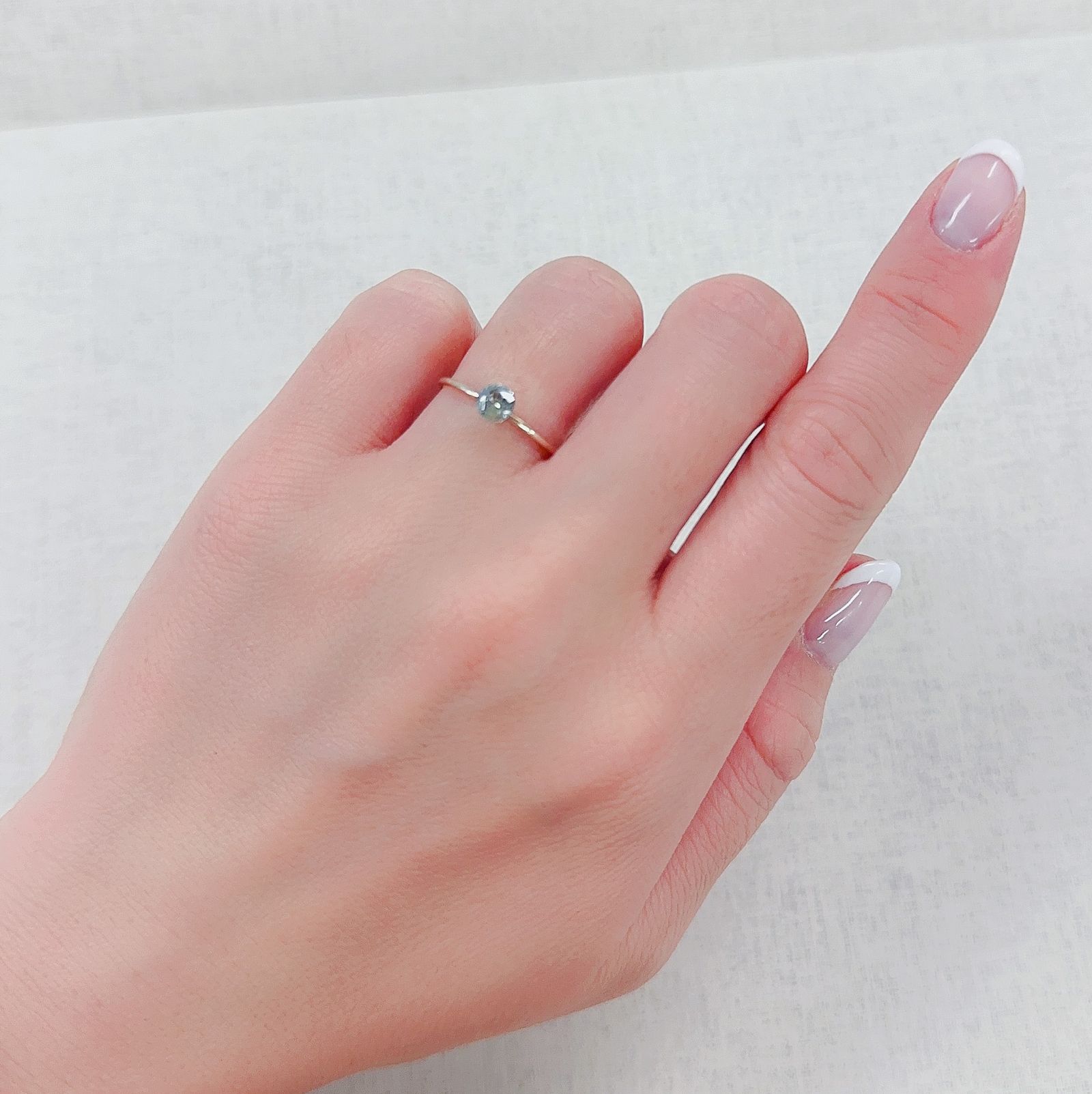 モンタナサファイア(宝石名サファイア)アメリカ・モンタナ州産 0.43ct 識別済[230321283]4.4x4.4mm前後