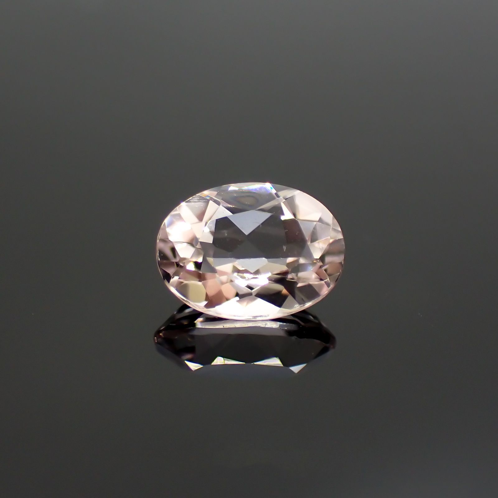 モルガナイト(宝石名モルガナイト)ナイジェリア産 1.15ct 識別済[220114007]8x6.1mm前後