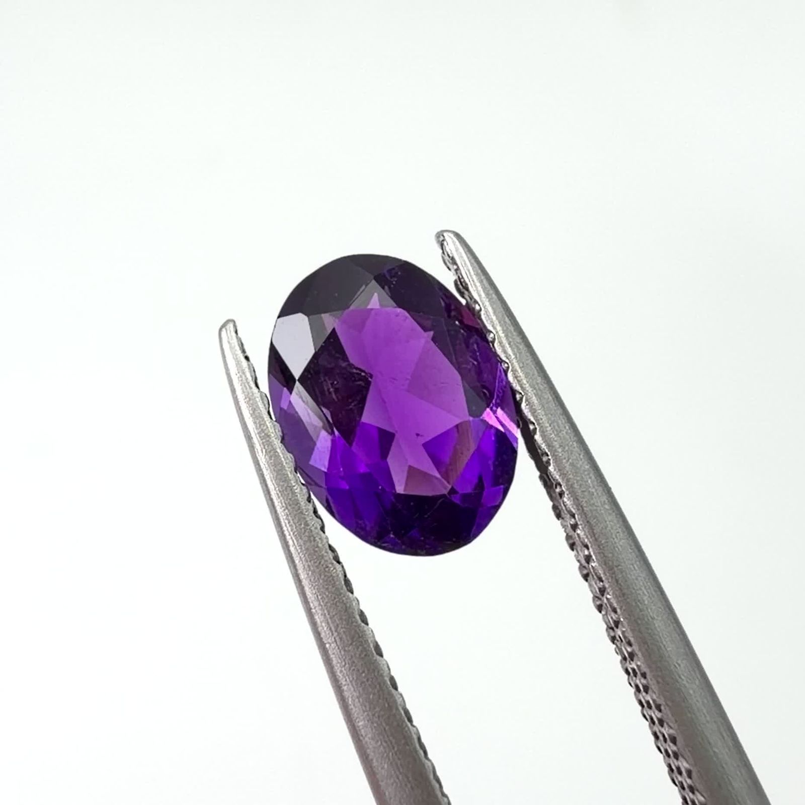 カラーシフトアメジスト ブラジル/ウルグアイ産 1.10ct / 8.1x6mm前後