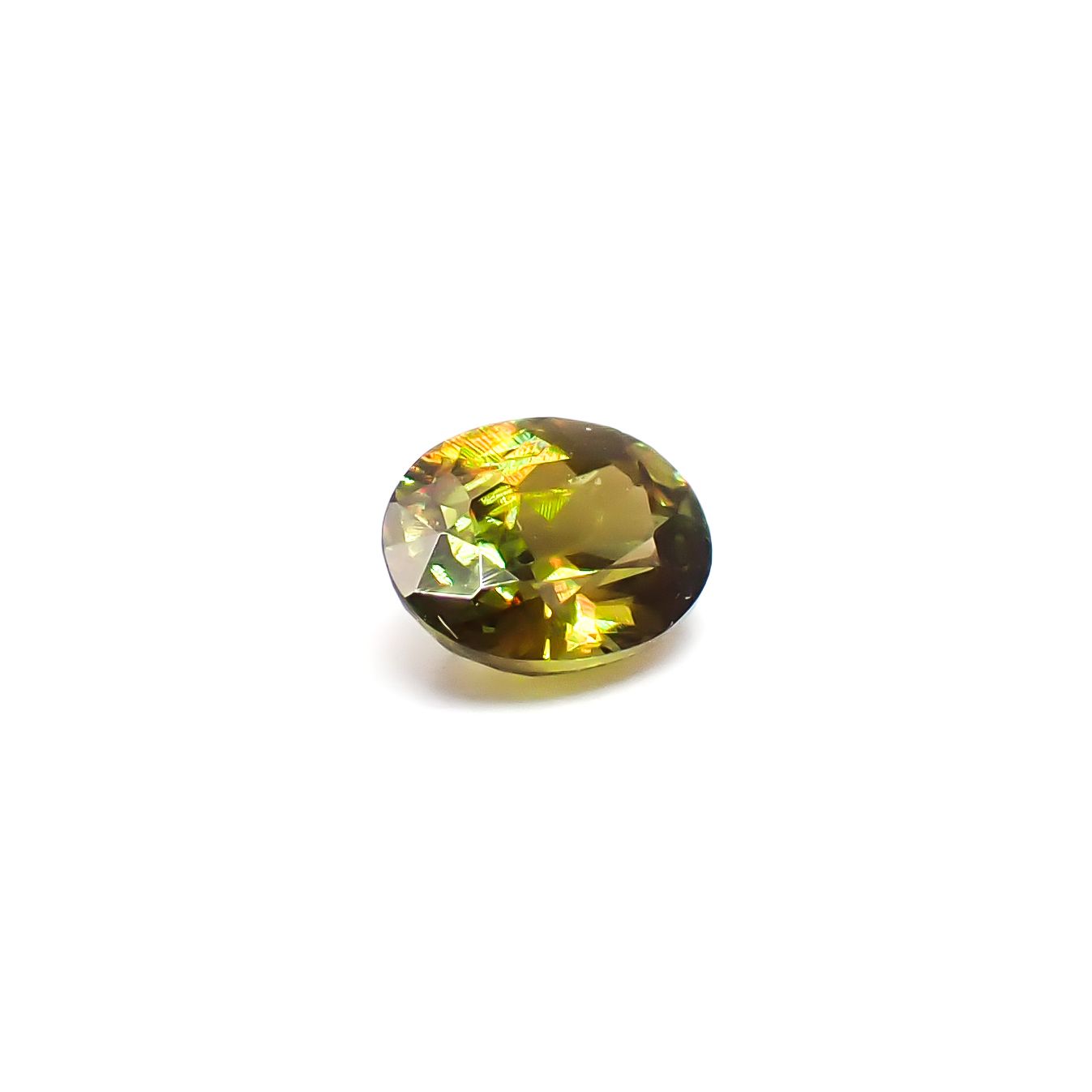 カラーチェンジスフェーン パキスタン産 0.30ct / 4.7x3.7mm前後 [260632439]
