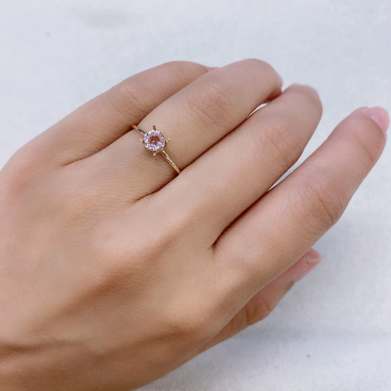 ピンクサファイア(宝石名ピンク・サファイア) マダガスカル/スリランカ産 0.47ct 識別済[210712555]4.6×4.6mm前後