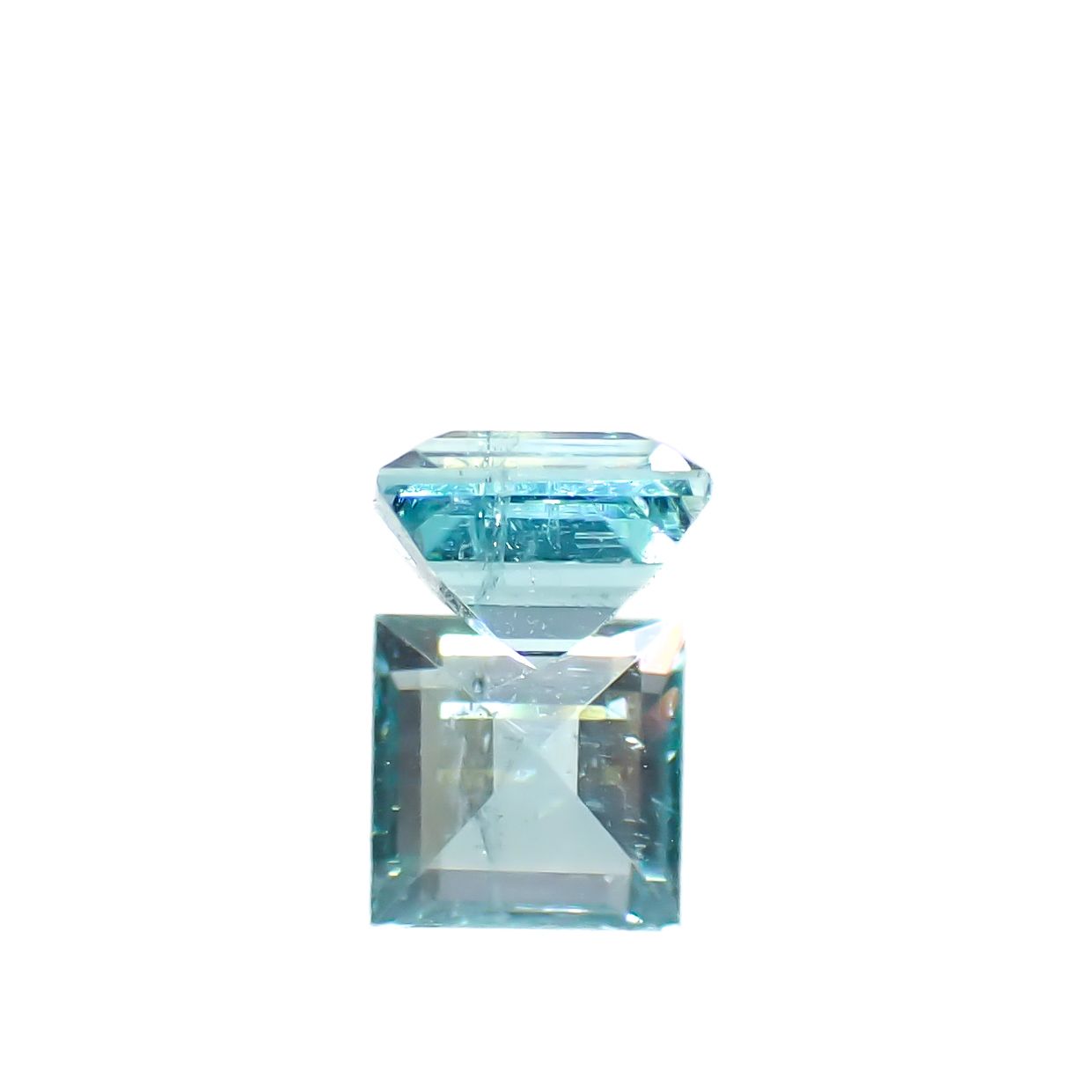 パライバトルマリン ブラジル・キントス鉱山産 0.35ct[240928723]4x3.9mm前後
