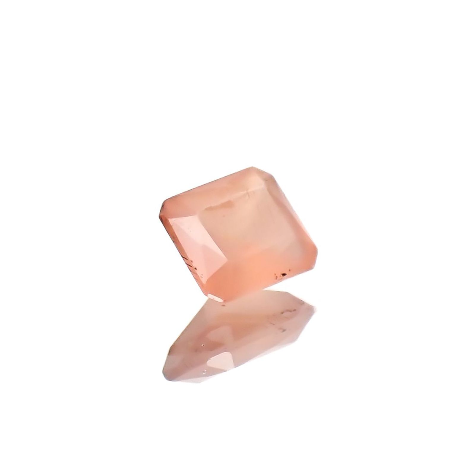 ロードクロサイト 日本・北海道産 0.33ct [240125343]4.3x3.5mm前後