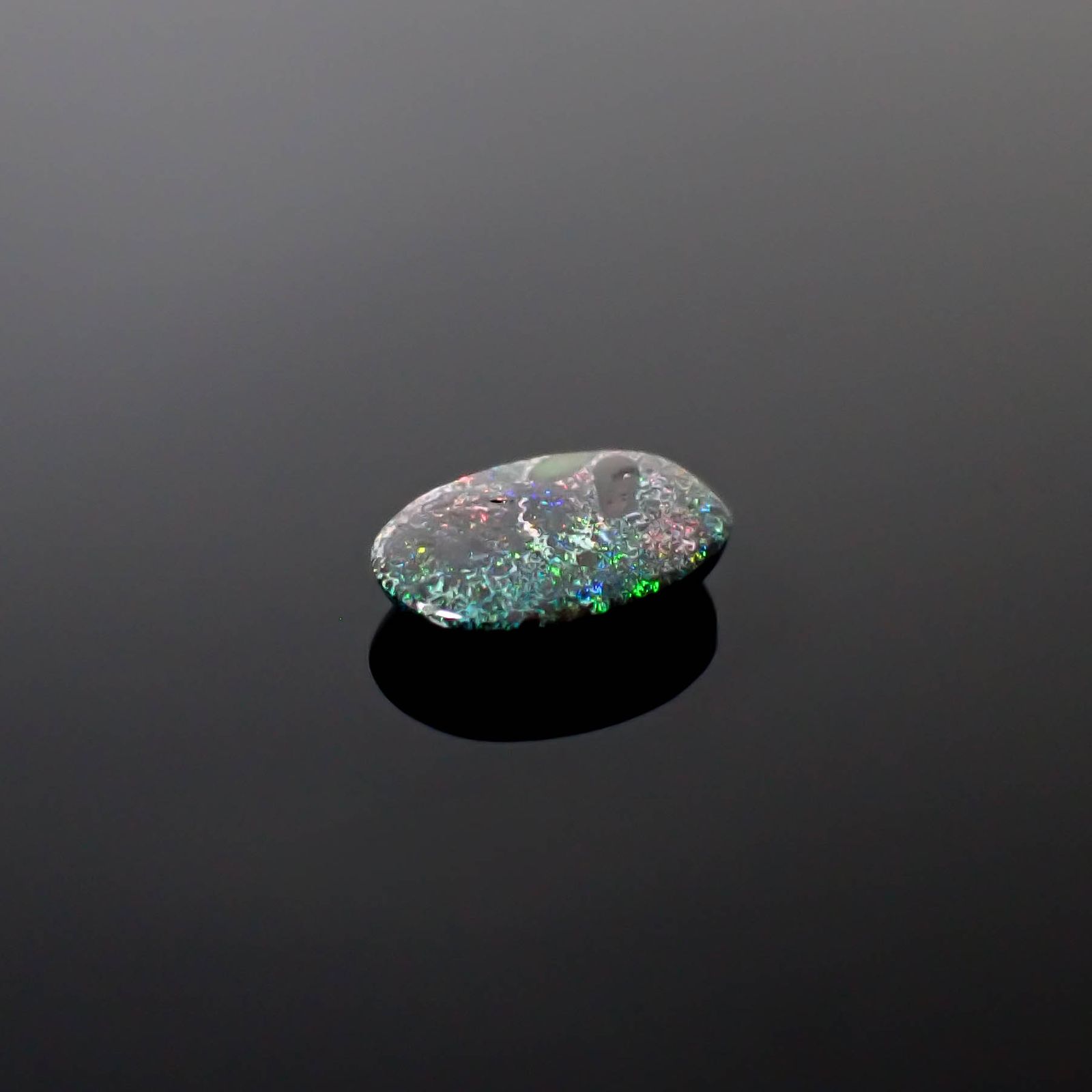 ブラックマトリックスオパール(宝石名オパール/加熱処理)オーストラリア産 2.18ct 識別済[250330133]12.7x9.3mm前後