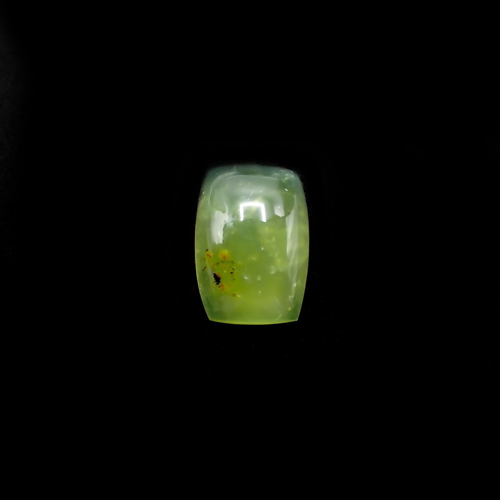 グリーンオパール ブラジル・アマゾン産 2.54ct / 11.3x8mm前後 [251117896]