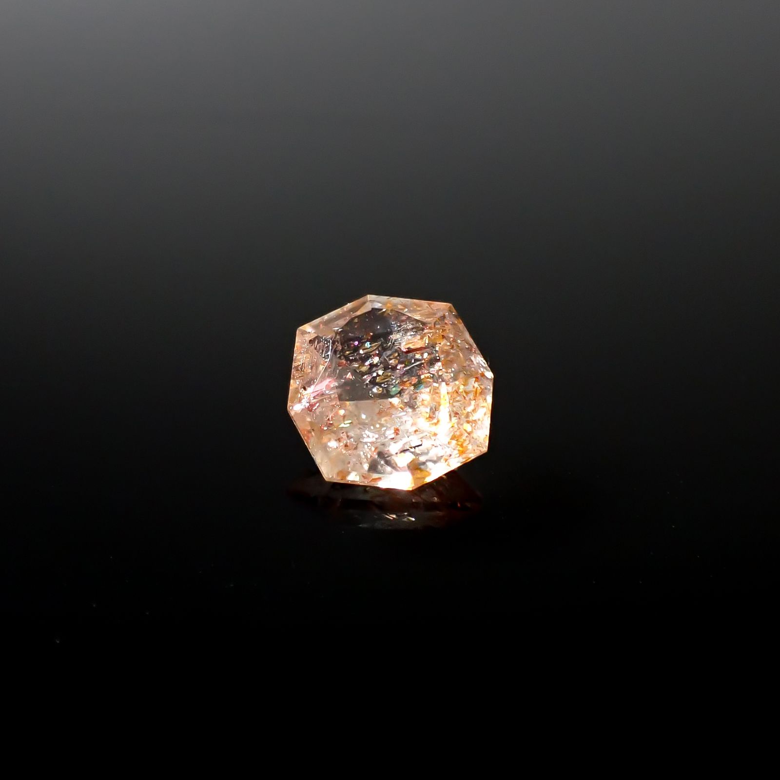 ◇カスタムカット◇イリュージョンサンストーン タンザニア産 1.12ct[240628263]7.4x7.4mm前後