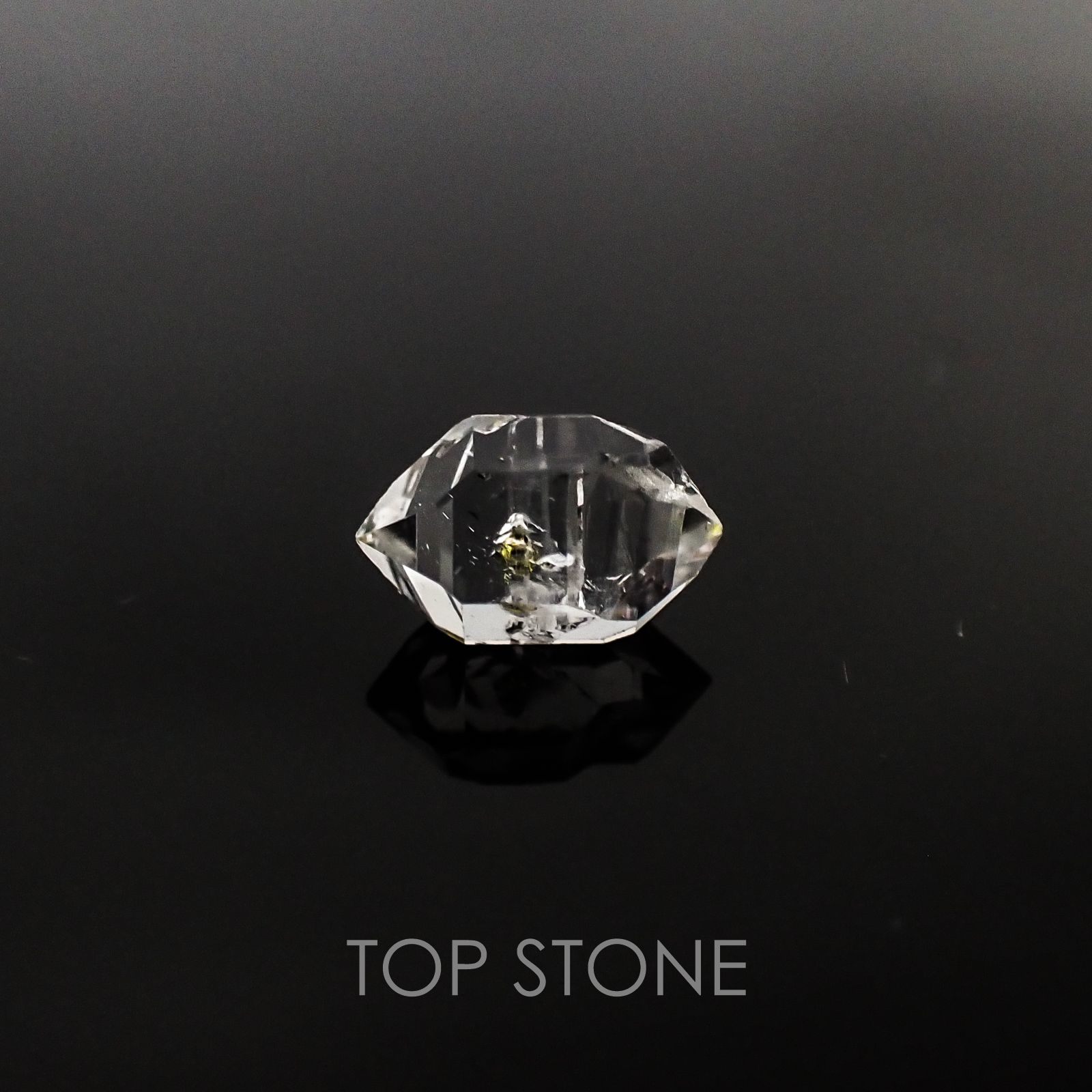 オイルインクォーツ パキスタン産 原石・結晶 1.96ct[20117529]10.4×6.5mm前後