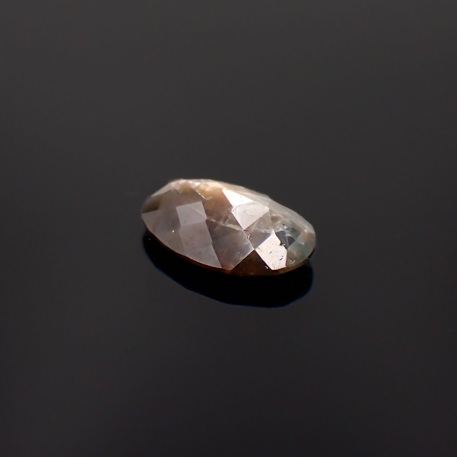 ゴールドシーンサファイア非加熱 ケニア産 3.42ct[230321334]12.1x8.1mm前後