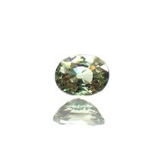 グリーンクリソベリル(宝石名クリソベリル)スリランカ/マダガスカル産 識別済 0.33ct / 4.5x3.4mm前後 [220114476]