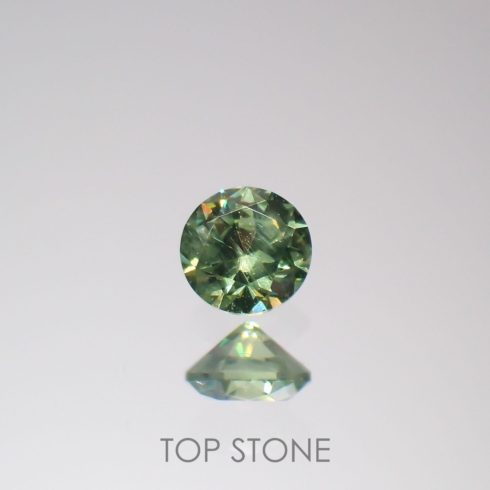 デマントイドガーネット(宝石名デマントイド・ガーネット)ロシア産 0.14ct 識別済[220616530]3.1x3.1mm前後
