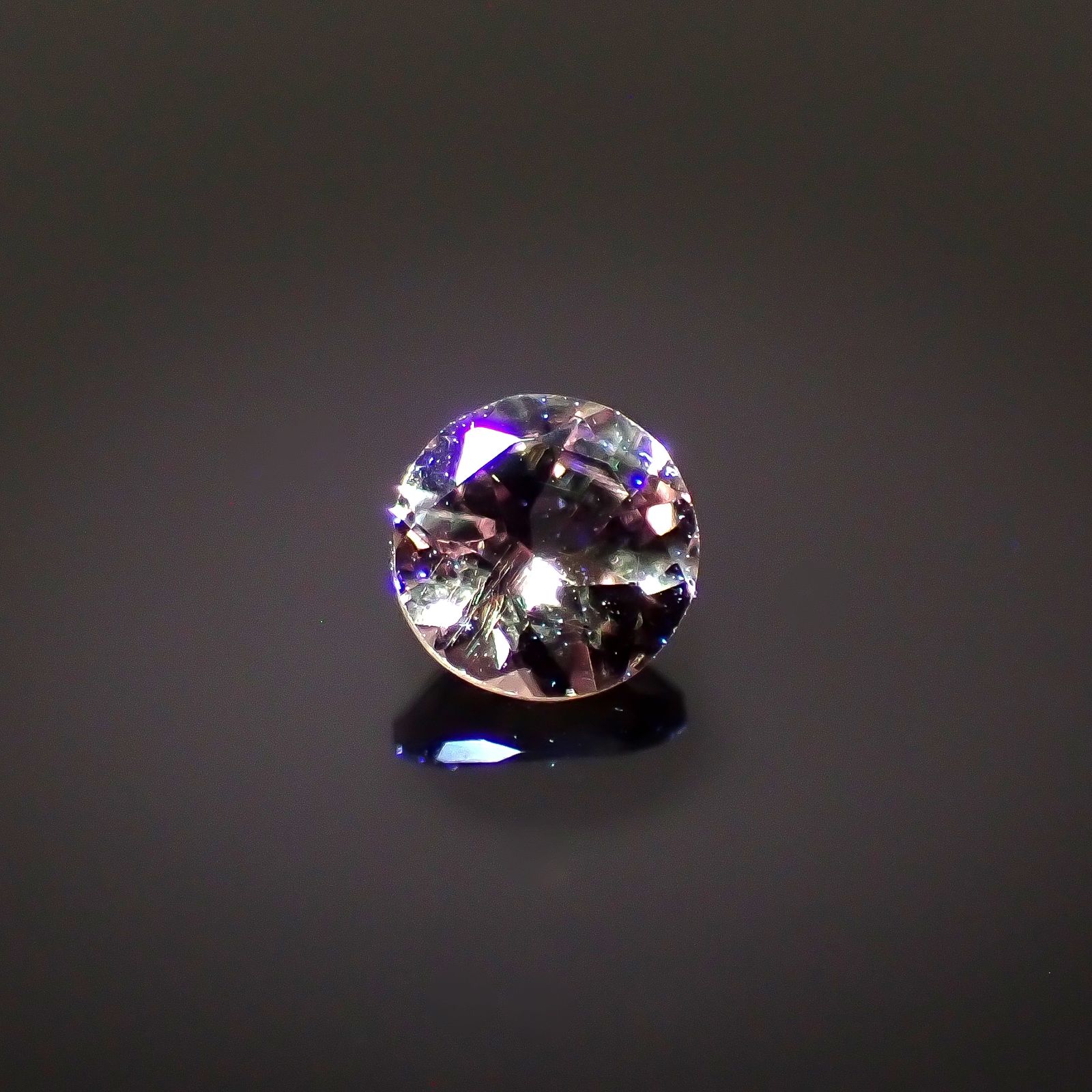 ドラゴンガーネット タンザニア産 0.21ct[240427280]3.5x3.5mm前後