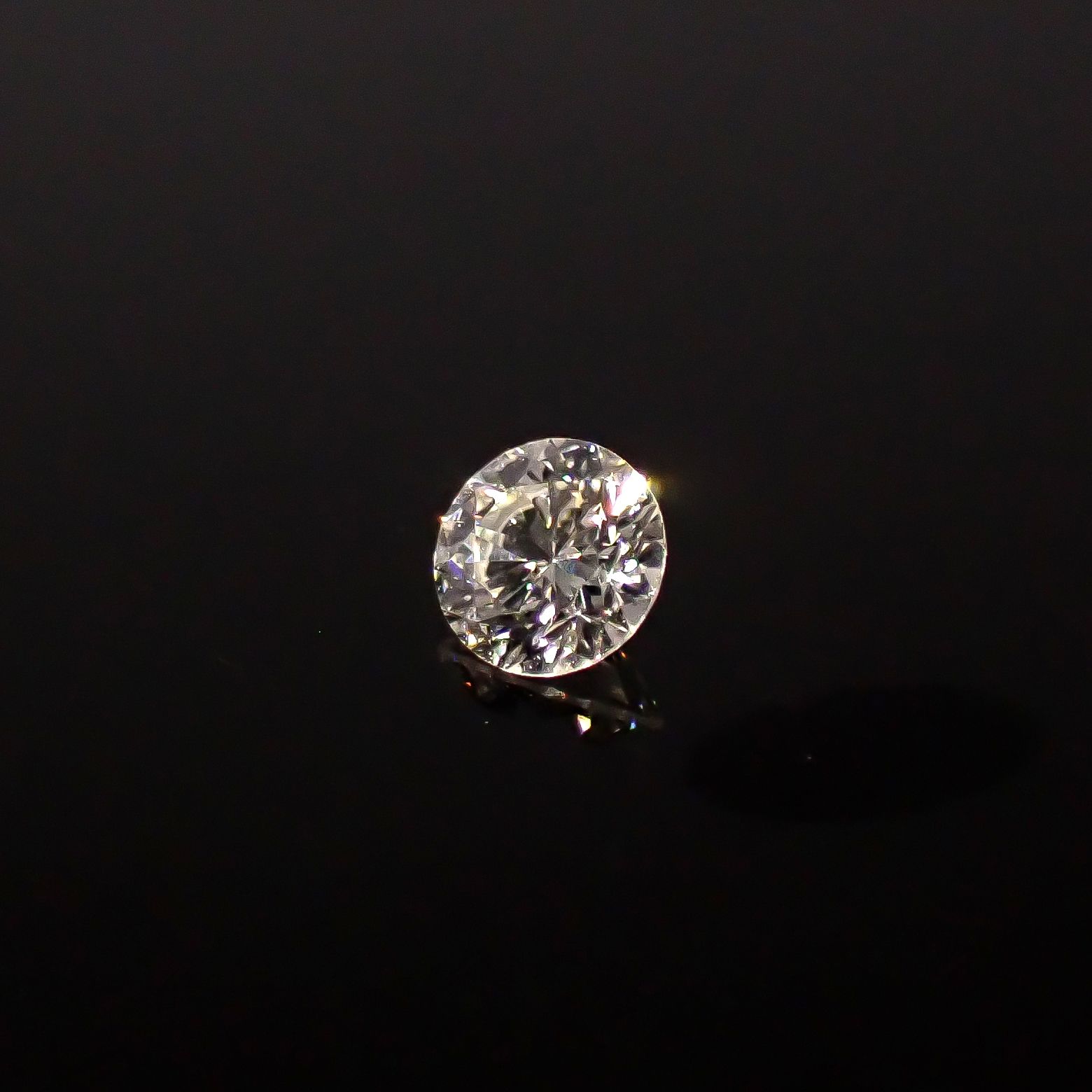 ダイヤモンド SI1-VS ハート&キューピッド 0.070ct / 2.6x2.6mm前後 [251031188]