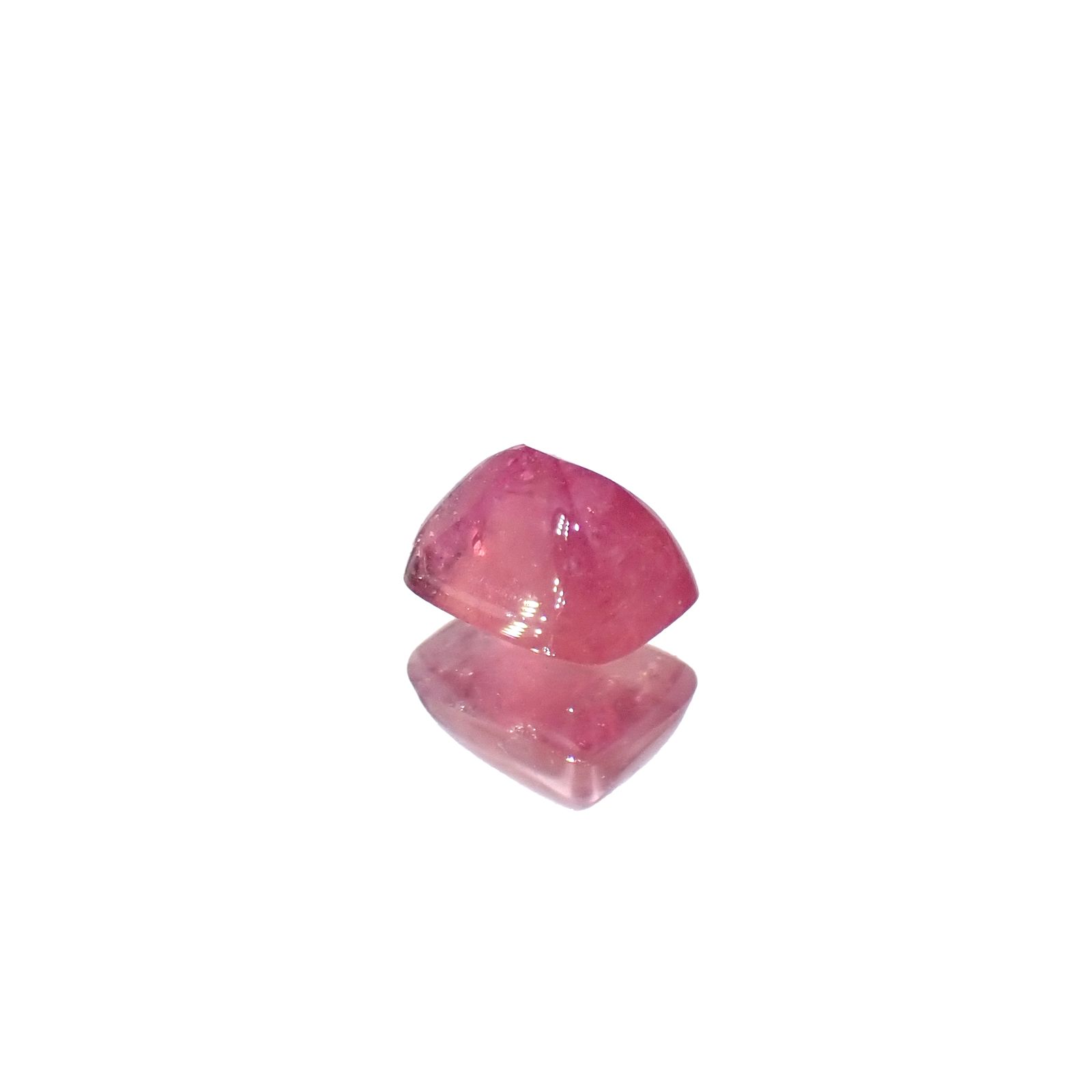 ◇バフカット◇レッドベリル アメリカ・ユタ州産 0.32ct[231023768]4.7x3.5mm前後