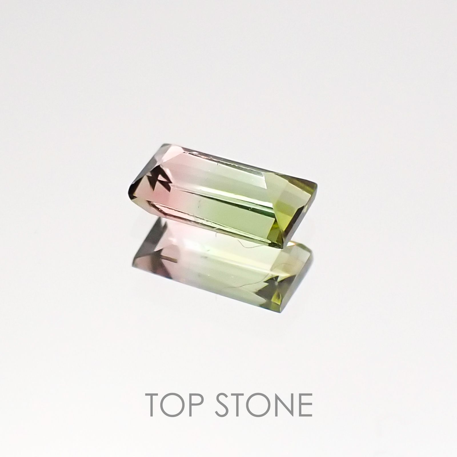 バイカラートルマリン ブラジル産 ルース 0.16ct[20107126]4.6×2.4mm前後