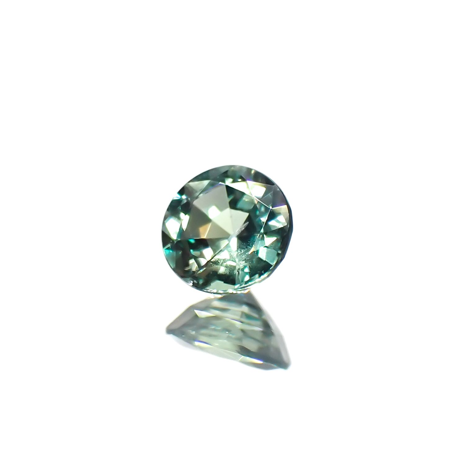 アレキサンドライト(宝石名アレキサンドライト)ブラジル産/EmeraldMains社製 0.167ct ソ付(彩珠)[231224619]3.3x3.2mm前後