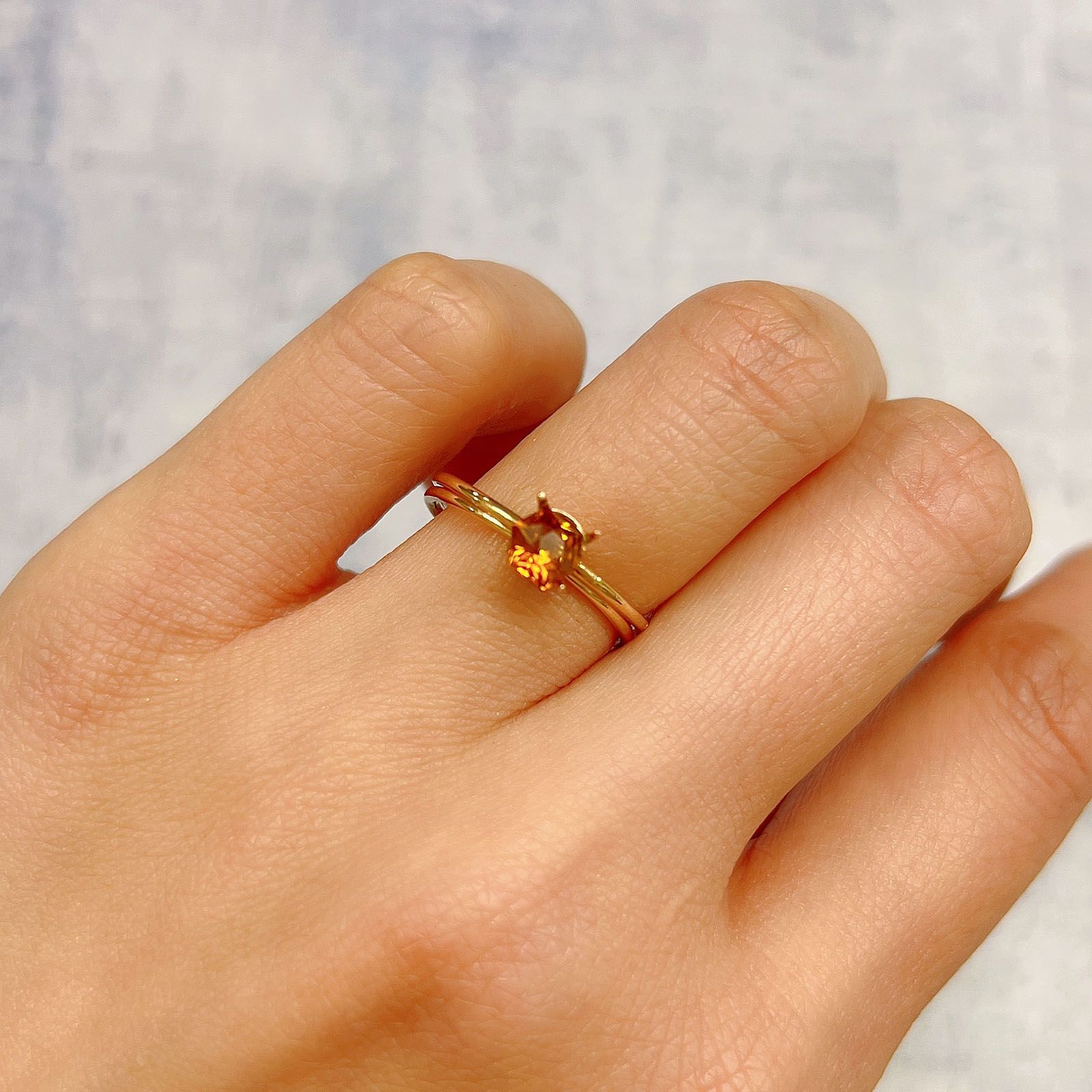 ◇ヘキサゴンカット◇ヘソナイトガーネット(宝石名ヘソナイト・ガーネット)スリランカ産 0.49ct 識別済[220113899]4.8x4.7mm前後