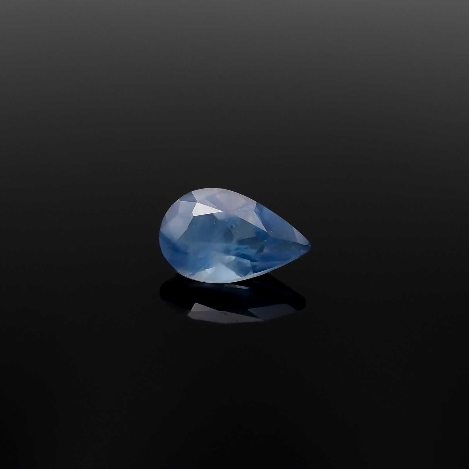 アパタイト フルオレッセンス ジンバブエ産 1.26ct[240527573]9.1x5.7mm前後
