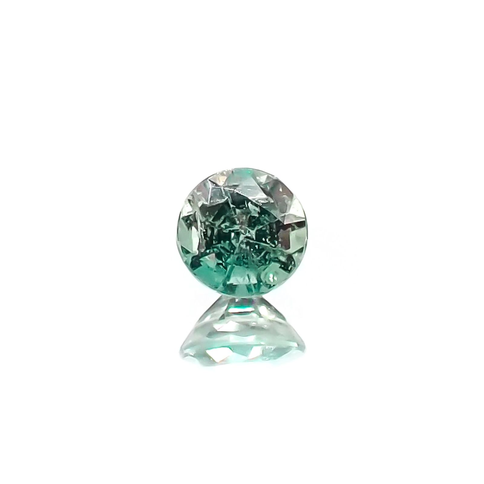 アレキサンドライト(宝石名アレキサンドライト)ブラジル産 識別済 0.19ct / 3.4x3.4mm前後 [230823179]