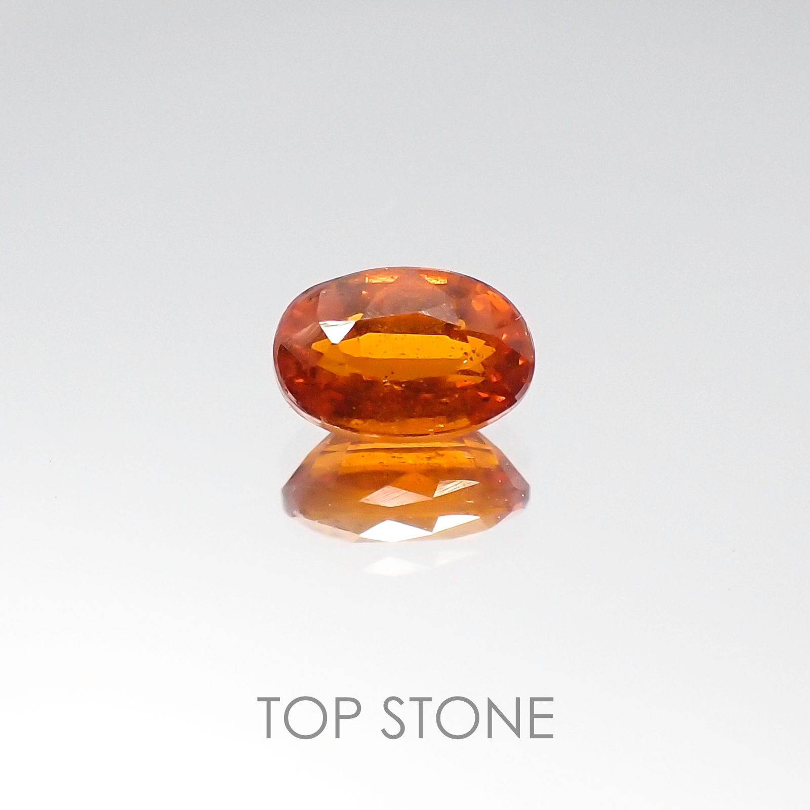 オレンジカイヤナイト タンザニア産 ルース 0.67ct[20096003]6.2×4.1mm前後
