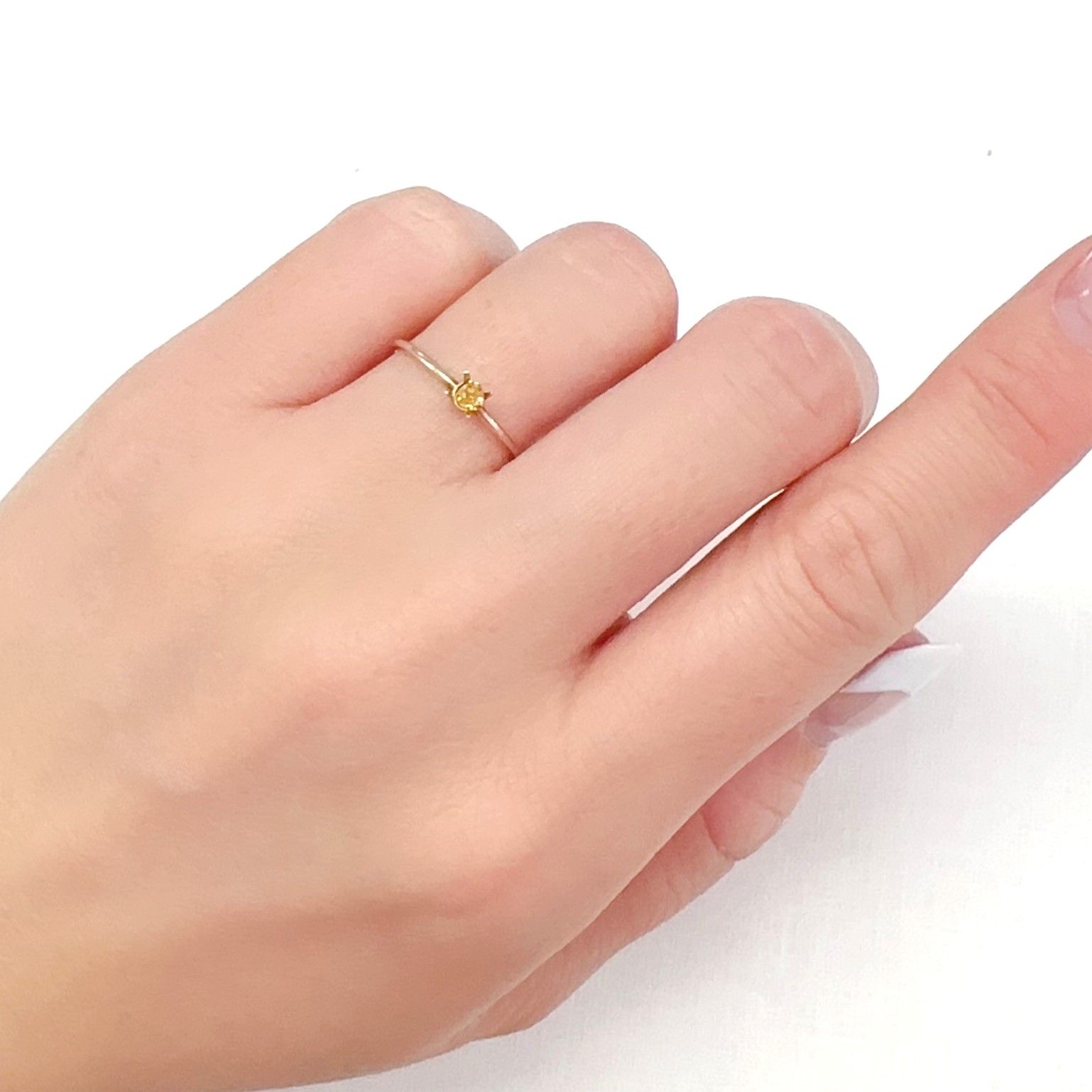 イエローダイヤモンド I-1/FANCY DEEP ORANGE YELLOW(宝石名ダイアモンド) 0.089ct ソ付(CGL)[240125392]2.74x2.69mm前後