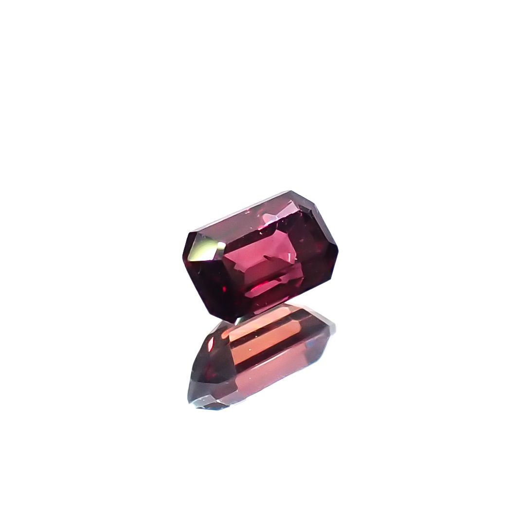 ルビー(宝石名ルビー)タンザニア産 0.45ct 識別済[240226110]5x3mm前後