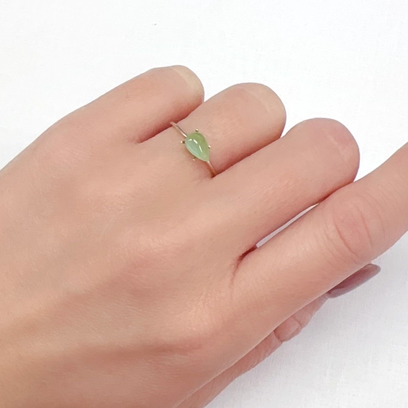 バナジウムコーネルピンキャッツアイ(宝石名コーネルピン)タンザニア産 0.88ct 識別済[240125871]7.4x4.6mm前後