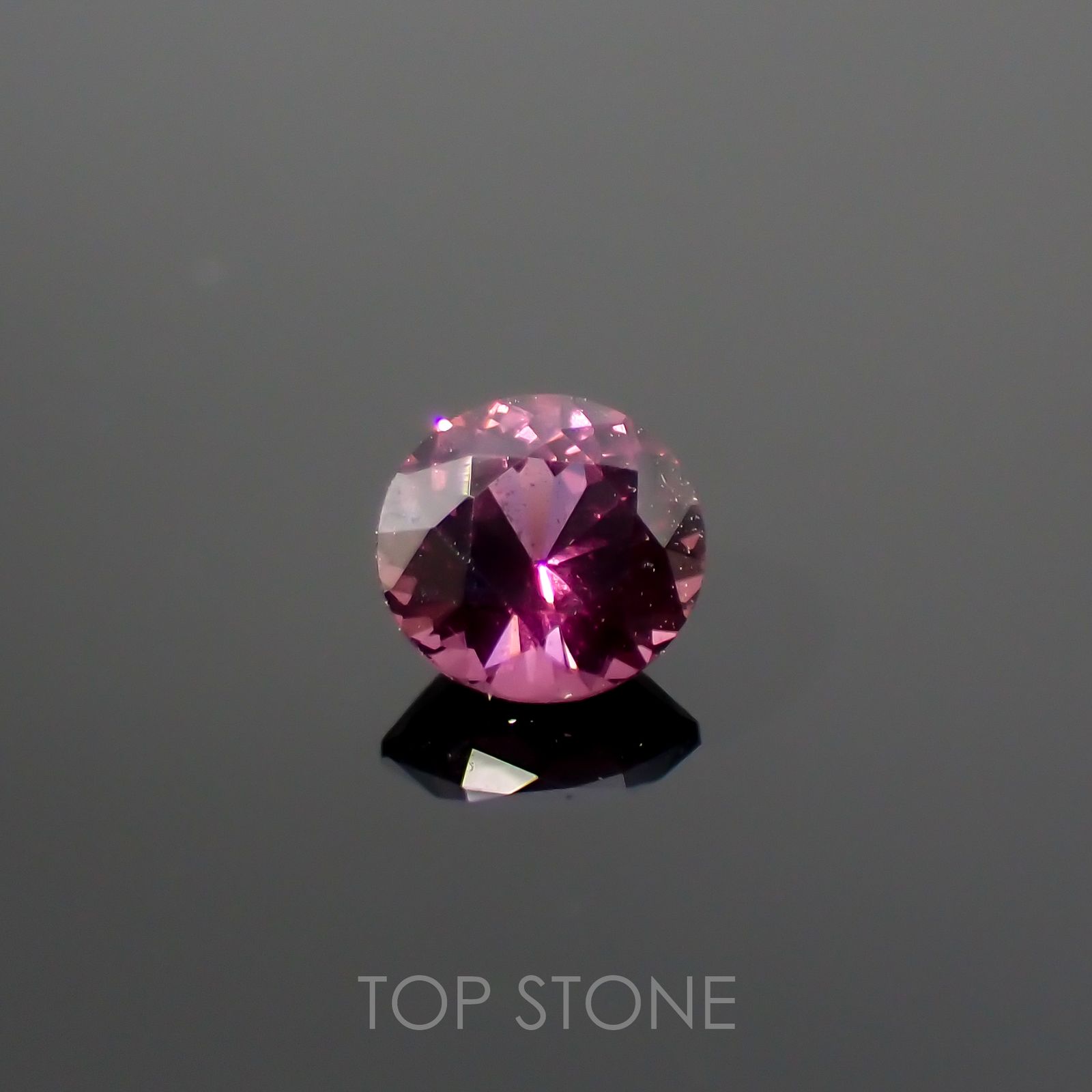 パープルピンクスピネル(宝石名スピネル)ビルマ/マダガスカル産 0.33ct 識別済[220616130]4.1x4.1mm前後