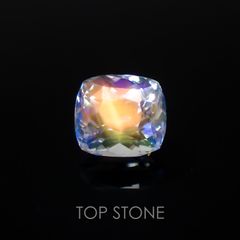 レインボームーンストーン(アンデシンラブラドライト) マダガスカル産 ルース 0.72ct[21059637]5.7×5.1mm前後
