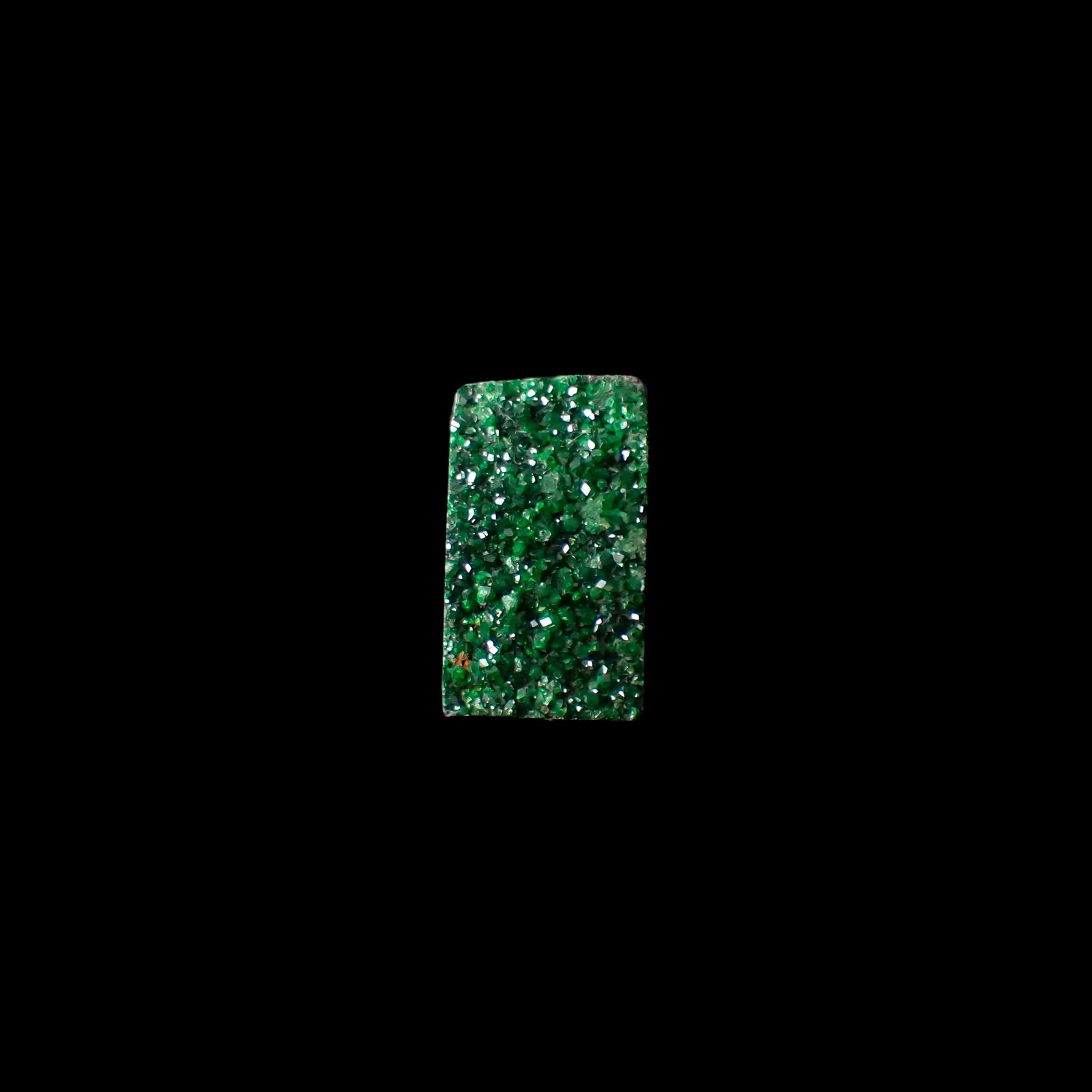 ウバロバイト 原石 ロシア産 10.84ct[240326444]19.4x10.9mm前後