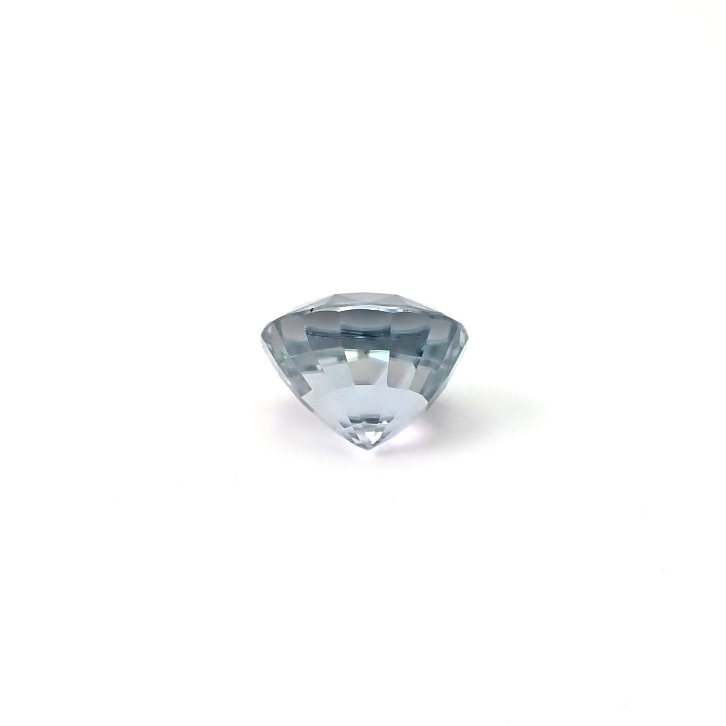 リバースカラーチェンジジルコン ミャンマー・モゴック産 5.80ct / 9.7x9.3mm前後 [260231780]