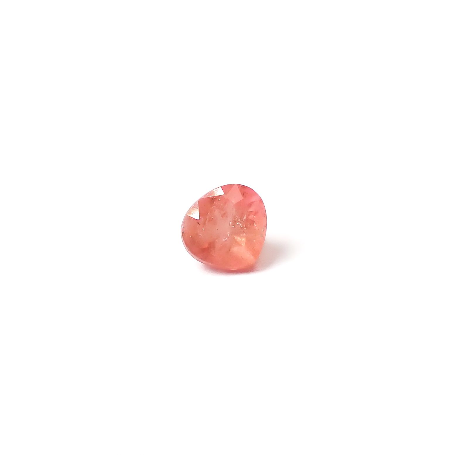 ヴェイリネナイト(宝石名ベイリネイト)パキスタン産 識別済 0.31ct / 3.9x4.2mm前後 [260432006]