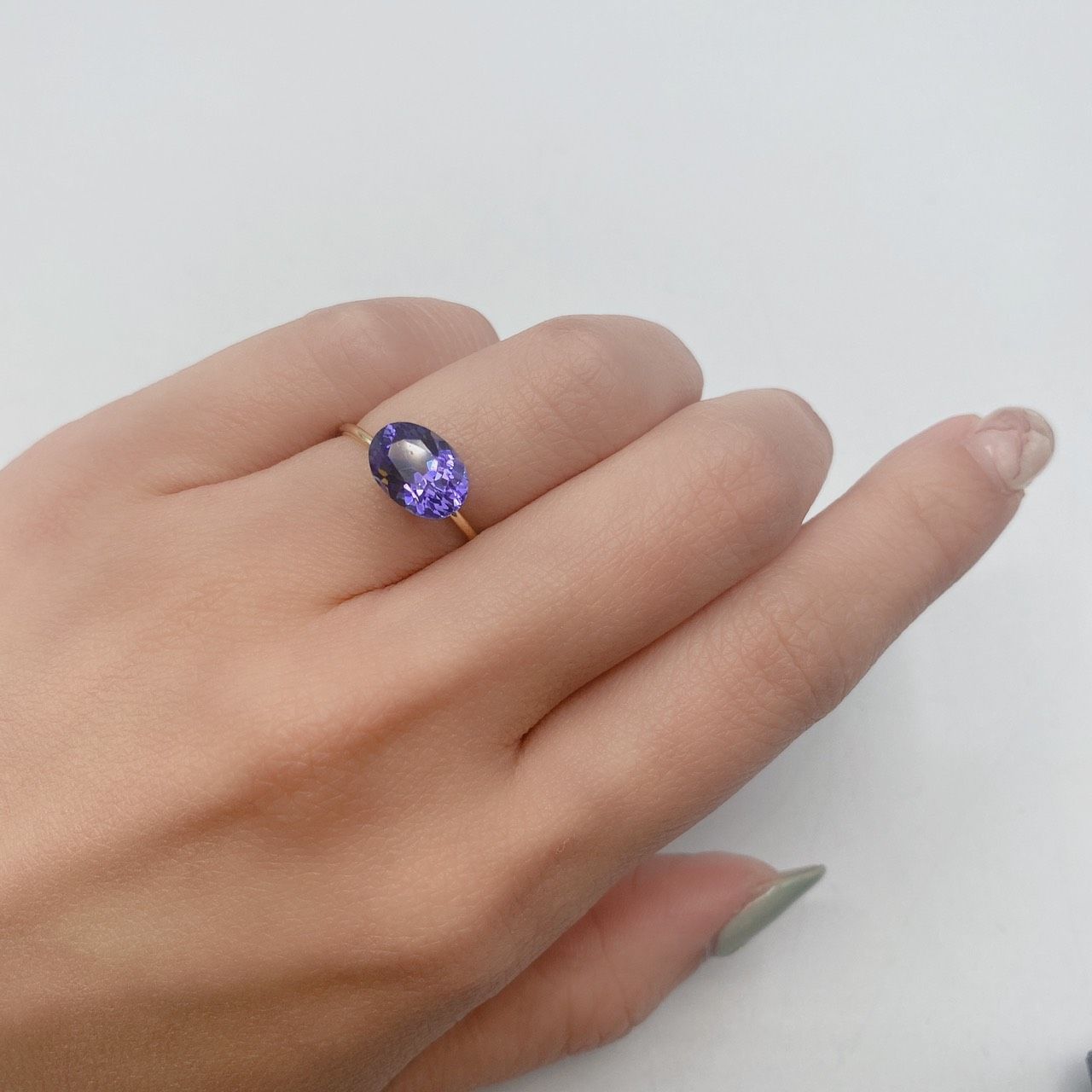 タンザナイト タンザニア産 ルース 2.24ct[210310310]9.7×7mm前後