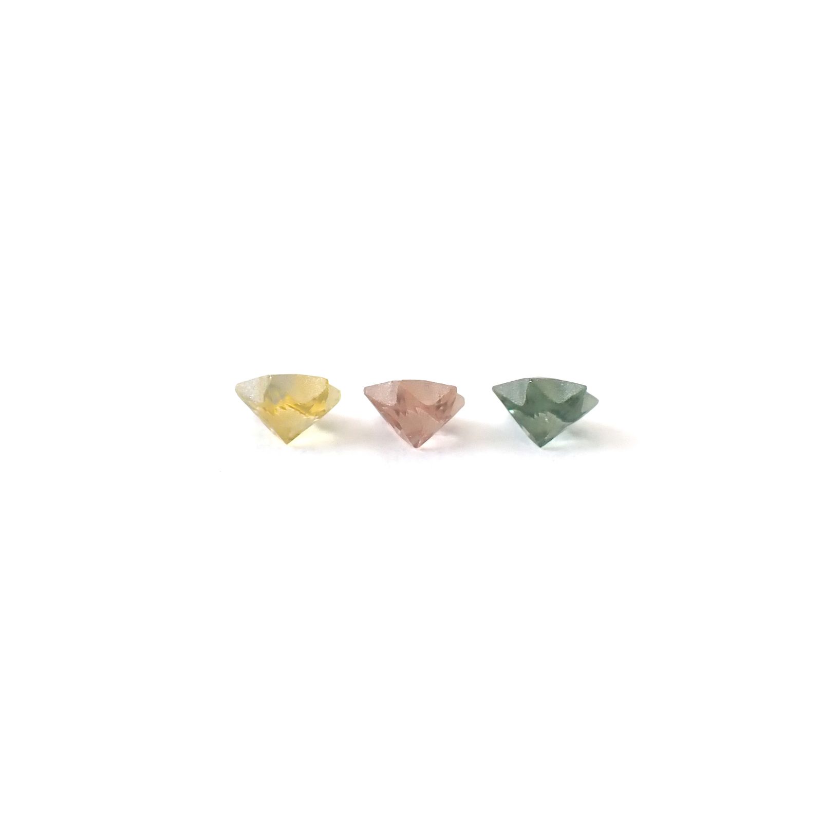◇カスタムカット◇サファイア カラーグラデーション3個セット スリランカ/マダガスカル産 0.31ct(3pcs合計) / 3.1-3.2x3.1-3.2mm前後 [260632322]