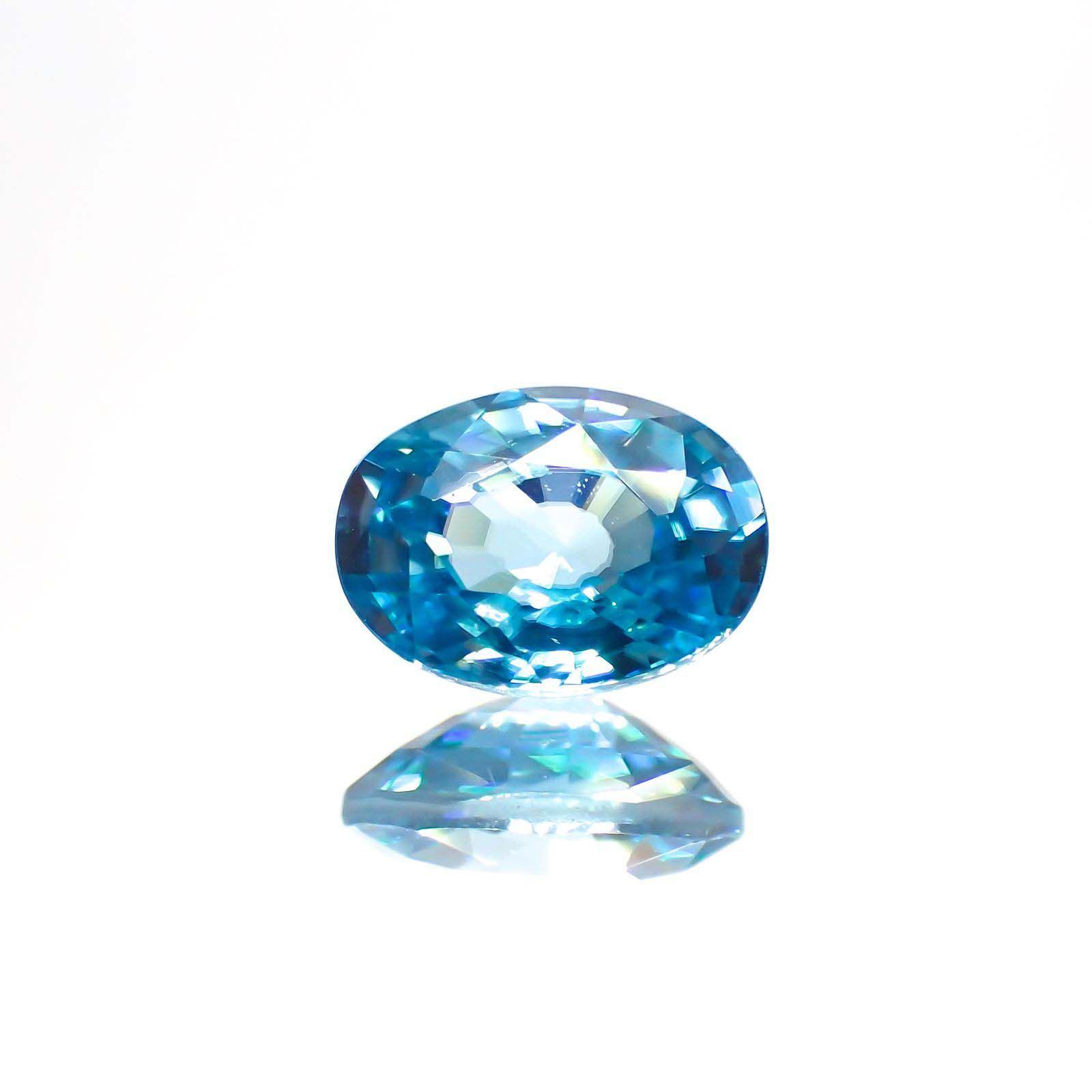 ブルージルコン(宝石名ジルコン) カンボジア産 1.19ct 識別済[20063103]6.5×5mm前後