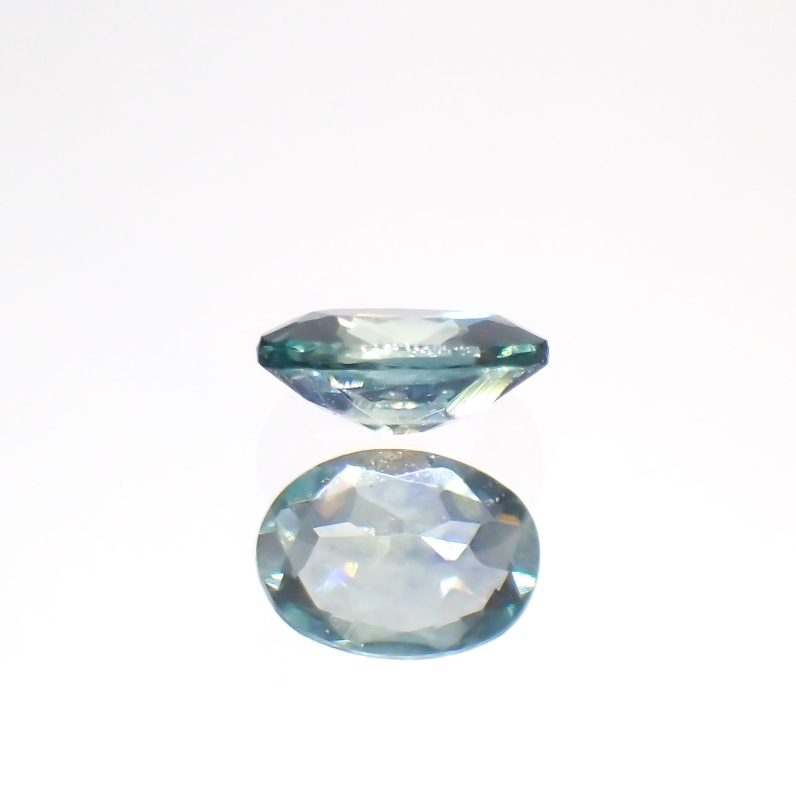 モンタナサファイア(宝石名サファイア)アメリカ・モンタナ州産 0.18ct 識別済[220114634]4x3mm前後