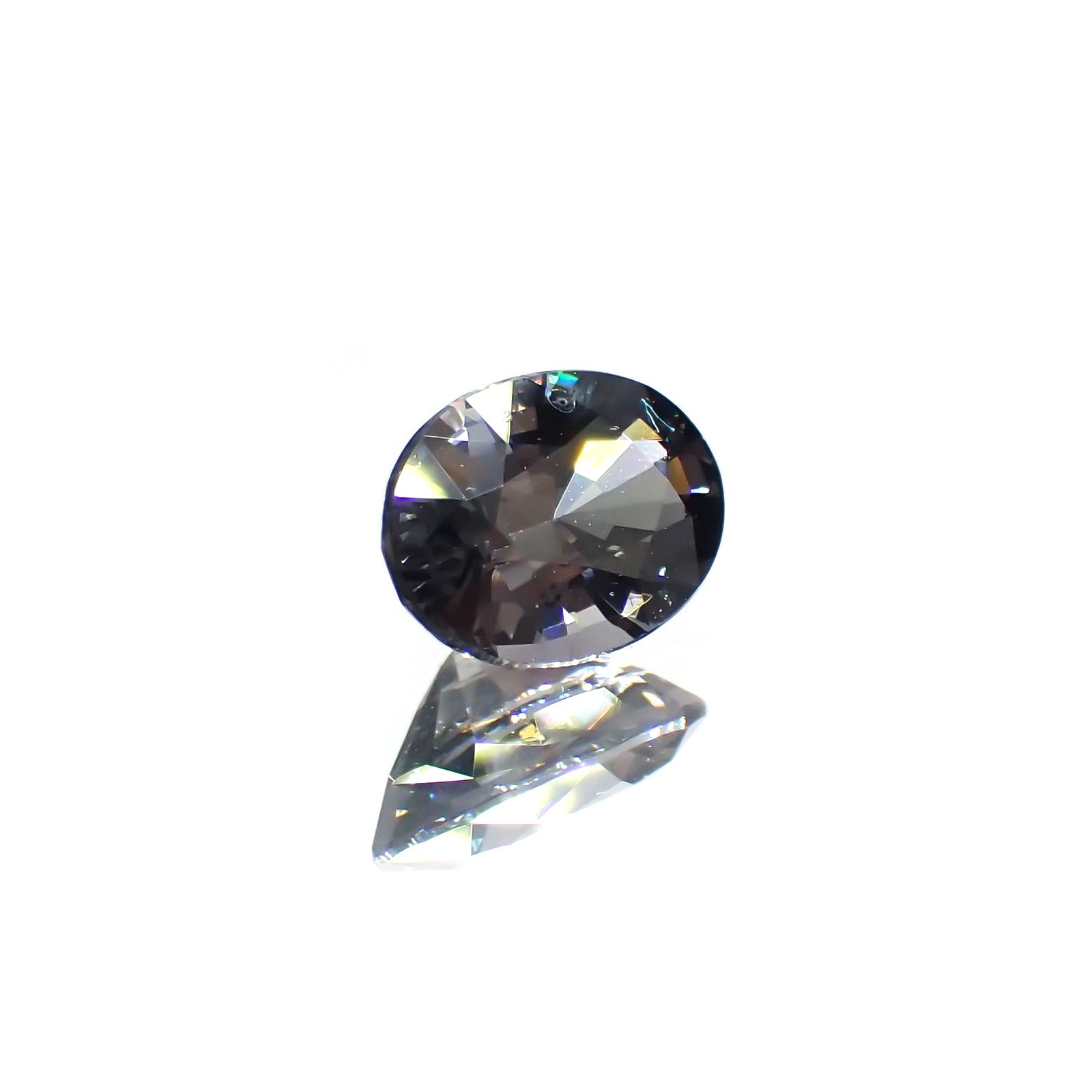 プラチナスピネル(宝石名スピネル)ビルマ産 0.80ct 識別済[250114115]6.6x4.8mm前後