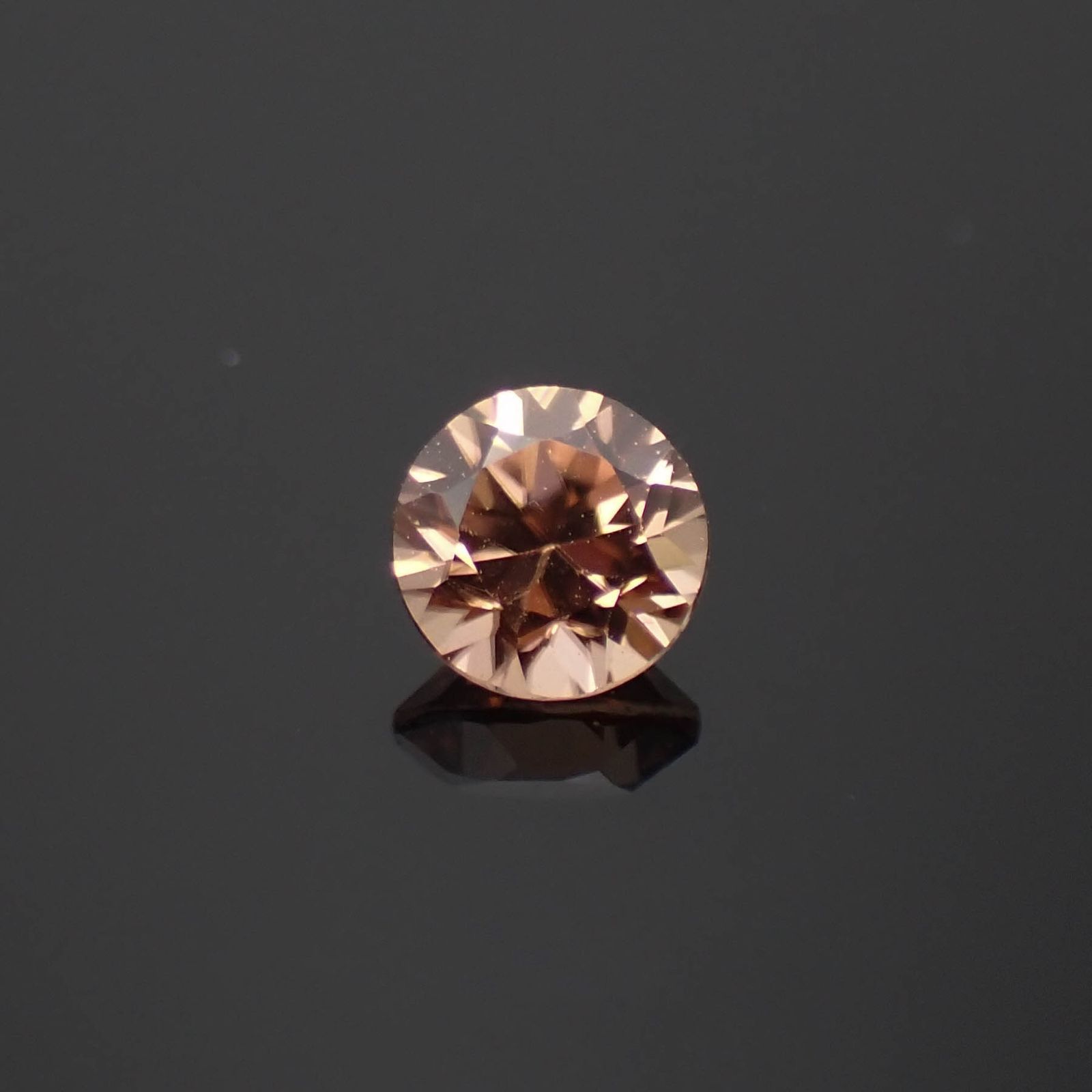 オレンジジルコン(宝石名ジルコン)スリランカ/カンボジア産 0.43ct 識別済[230321001]4x4mm前後