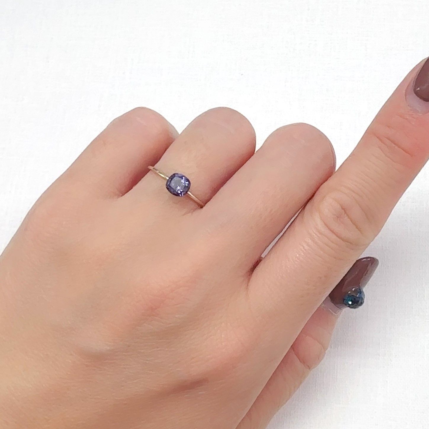 ベキリーブルーガーネット（カラーチェンジガーネット アレキタイプ） マダガスカル・ベキリー産 0.75ct[240628287]5.4x5mm前後