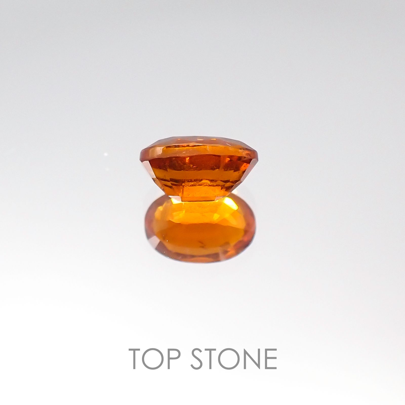 オレンジカイヤナイト タンザニア産 ルース 0.73ct[20096005]6.2×4.1mm前後