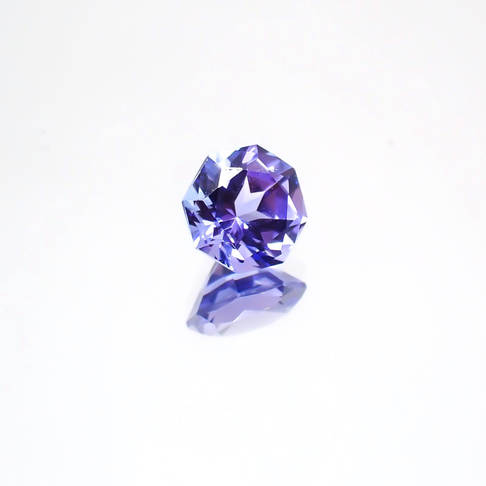 ◇オクタゴンカット◇タンザナイトSA(宝石名タンザナイト) タンザニア産 0.55ct 識別済[24029544]5×5mm前後